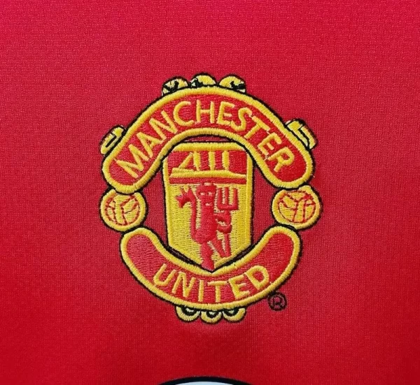 Manchester United 2005-06 Home Retro Jersey - Image 4