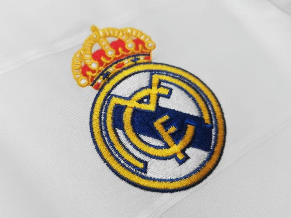 Real Madrid 2013-14 Home Retro Jersey - Image 5