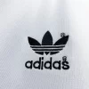 Manchester United 1980-81 White Away Retro Jersey - Image 7