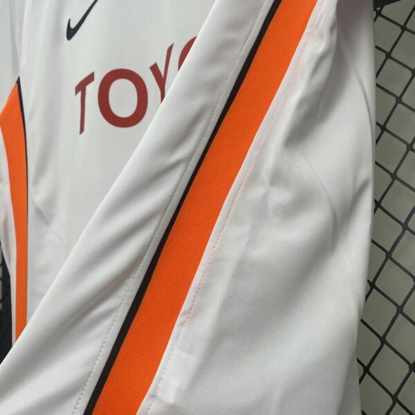 Valencia 2006-07 Main Retro Jersey - Image 3