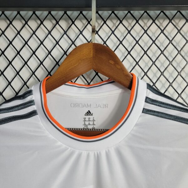 Real Madrid 2013-14 Home Long Sleeve Retro Jersey - Image 4