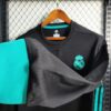 Real Madrid 2017-18 Away Long Sleeve Retro Jersey - Image 4