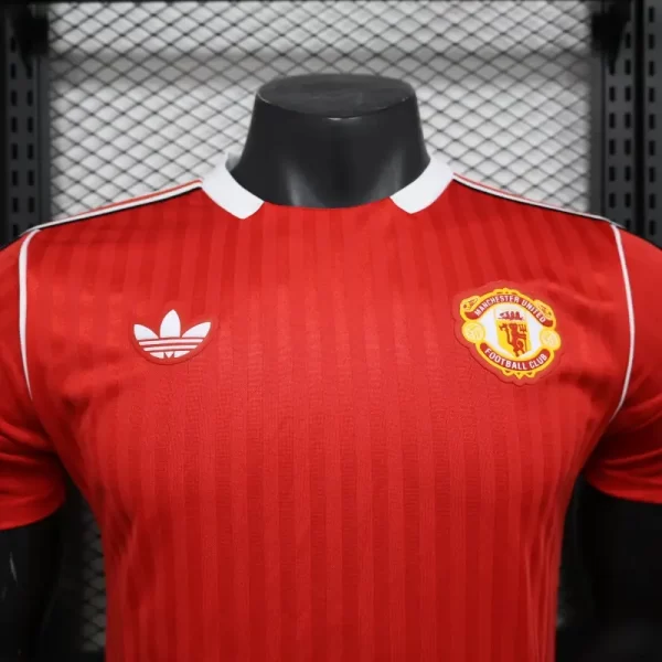 Manchester United 2025-26 Co-Branded Jersey Player Version 5 - Image 5