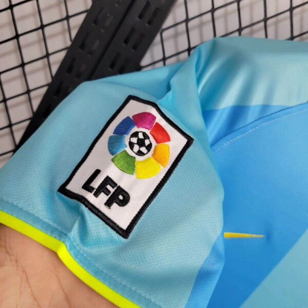 Barcelona 2007-08 Away Retro Jersey - Image 6
