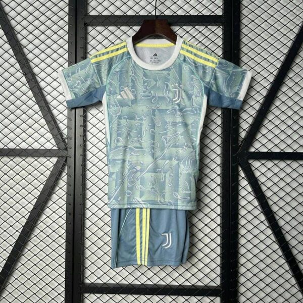 Juventus 2025-26 Away Kids Kit