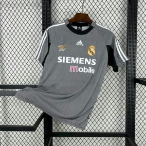 Real Madrid 2002-03 Goalkeeper Retro Jersey