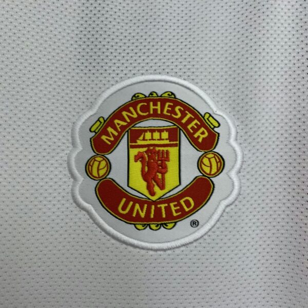 Manchester United 2010-11 Away Retro Jersey - Image 3
