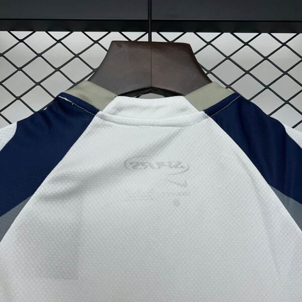 Tottenham 2025-26 Home Kids Kit - Image 3