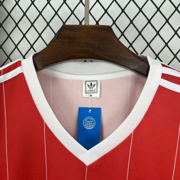 Hamburger SV 1983-84 Away Retro Jersey - Image 3