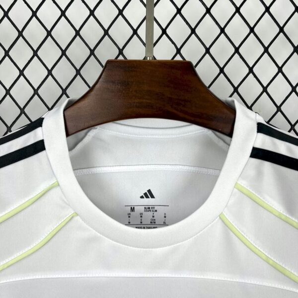 Real Madrid 2025-26 Leisure Special Edition Jersey - Image 3