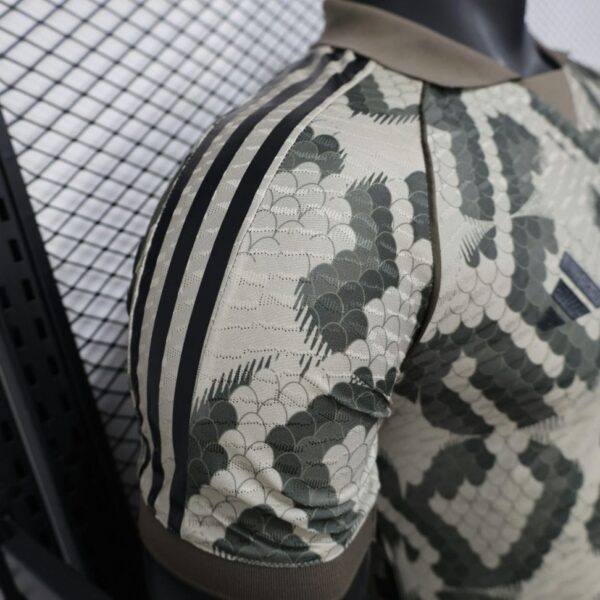 Bayern Munich x BSTN 2025-26 Snake Camo Special Edition Jersey Player Version - Image 3
