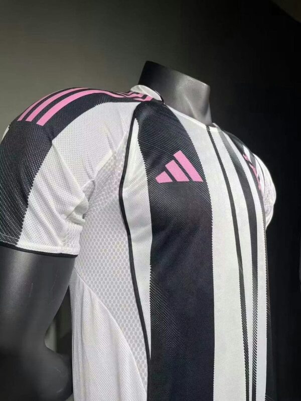 Juventus 2025-26 Home Jersey Player Version - Image 3
