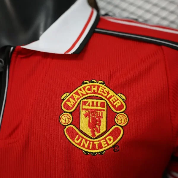 Manchester United 1998-99 Home Retro Jersey Player Version - Image 3