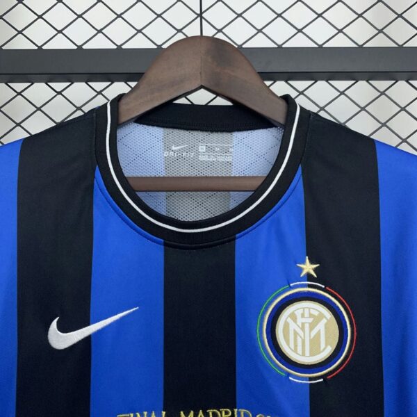 Inter Milan 2009-10 Champions League Edition Home Retro Jersey - Image 4