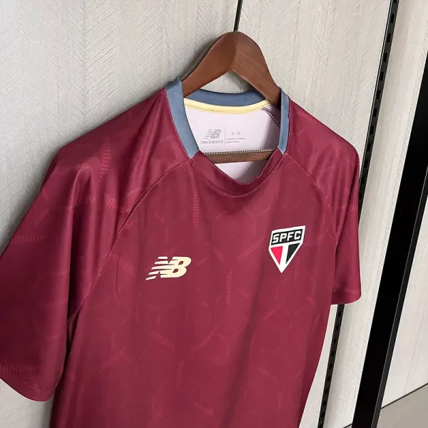 Sao Paulo 2025-26 Training Red Jersey Fan Version - Image 4