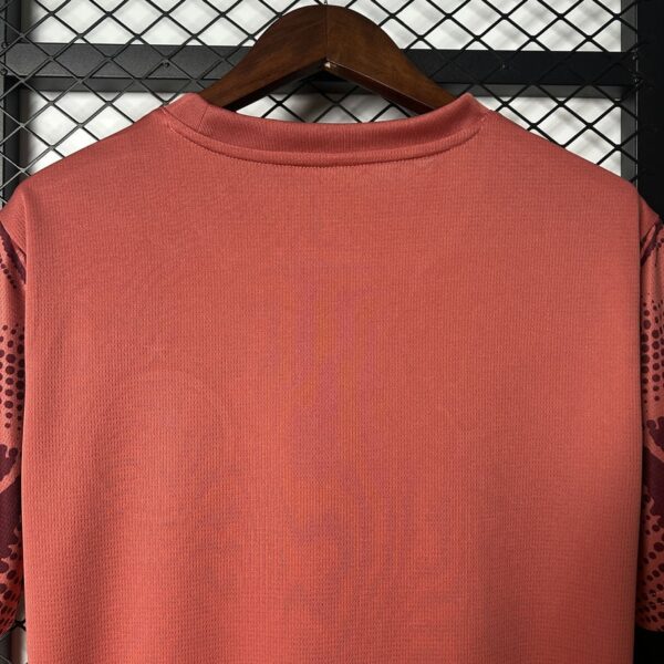 Palmeiras 2025-26 Goalkeeper Red Jersey Fan Version - Image 4