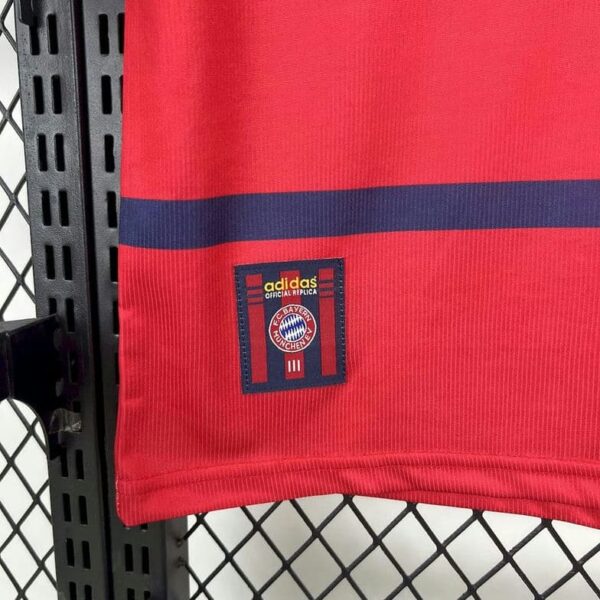 Bayern Munich 1998-00 Home Retro Jersey - Image 4