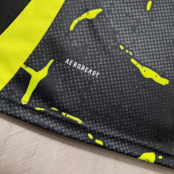 Columbus Crew SC 2025-26 Black Jersey Fan Version - Image 4