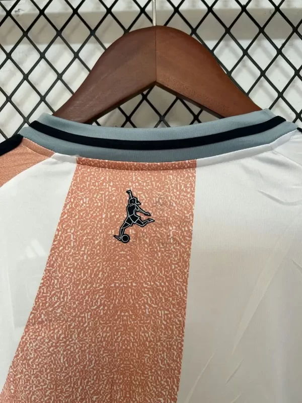 Spain 2025-26 Away Jersey Fan Version - Image 4