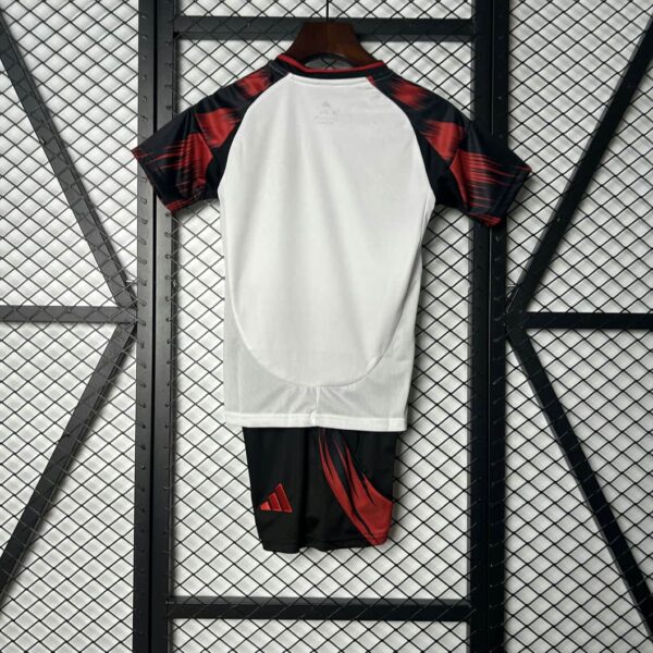 Flamengo 2025-26 Away Kids Kit - Image 5