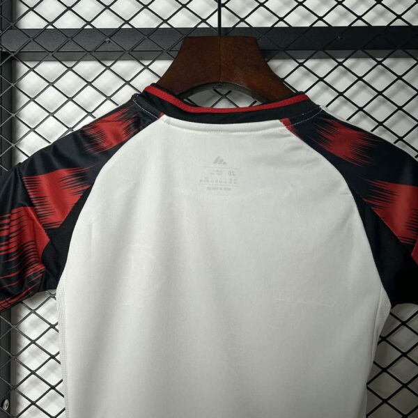 Flamengo 2025-26 Away Kids Kit - Image 7