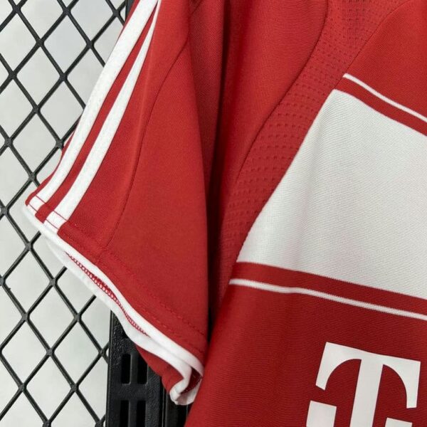 Bayern Munich 2007-08 Home Retro Jersey - Image 5