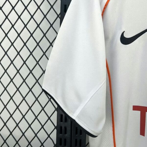 Valencia 2004-05 Home Retro Jersey - Image 5