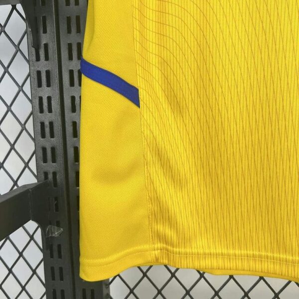 Inter Milan 2002-03 Third Retro Jersey - Image 5