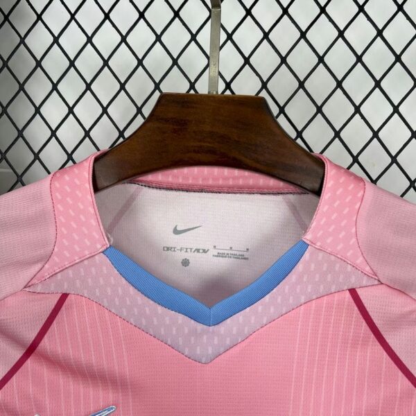 Barcelona 2025-26 Pink Special Edition Jersey Fan Version - Image 5
