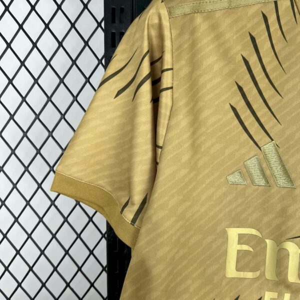 Real Madrid 2025-26 Training Gold Jersey - Image 5