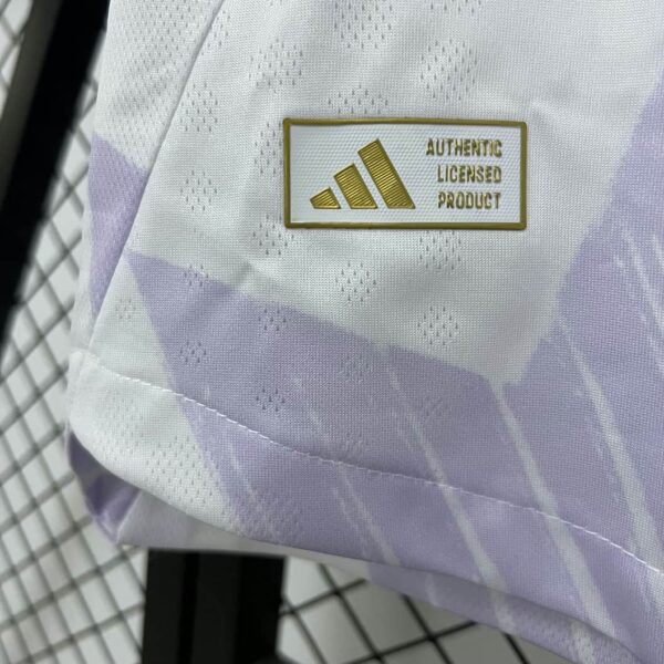 Manchester United 2025-26 Away Jersey Fan Version - Image 5