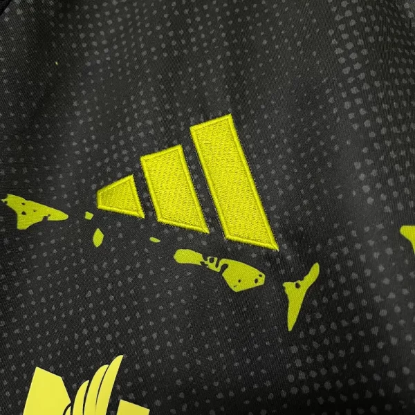 Columbus Crew SC 2025-26 Black Jersey Fan Version - Image 5