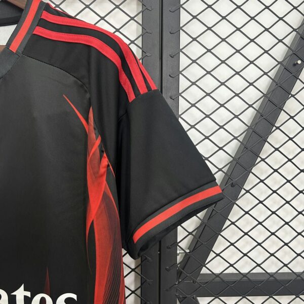 Benfica 2025-26 Special Edition Jersey Fan Version - Image 5