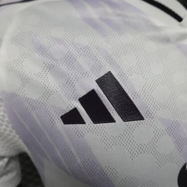 Manchester United 2025-26 Away Jersey Player Version - Image 5