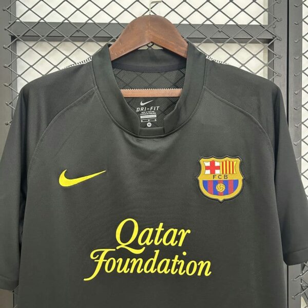 Barcelona 2011-12 Away Retro Jersey - Image 5