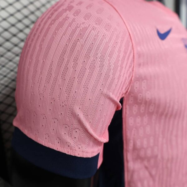 Barcelona 2025-26 Pink Jersey Player Version - Image 6