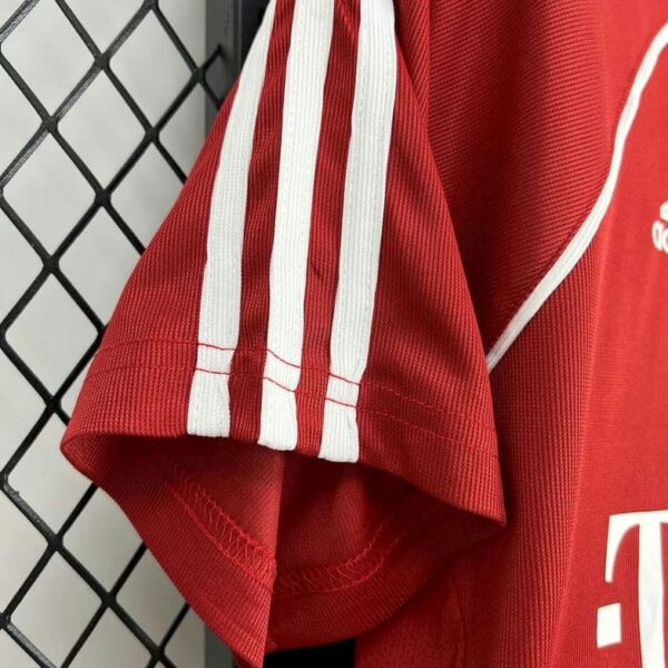 Bayern Munich 2005-06 Home Retro Jersey - Image 6