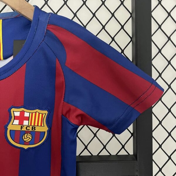 Barcelona 2005-06 Home Retro Kids Kit - Image 6