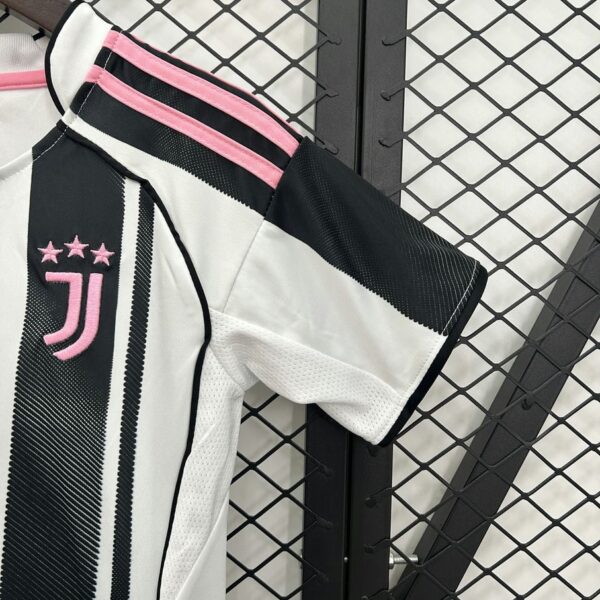 Juventus 2025-26 Home Kids Kit - Image 6