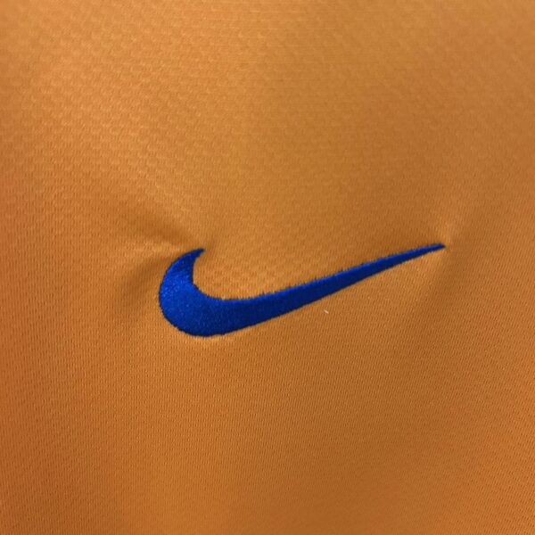 Barcelona 2006-07 Away Retro Jersey - Image 6