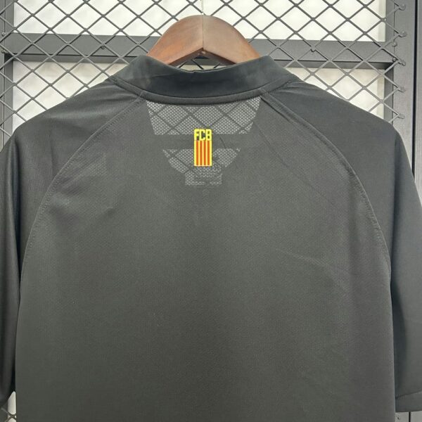 Barcelona 2011-12 Away Retro Jersey - Image 6