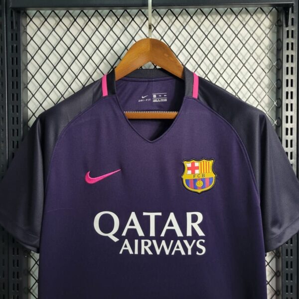 Barcelona 2016-17 Away Retro Jersey - Image 6