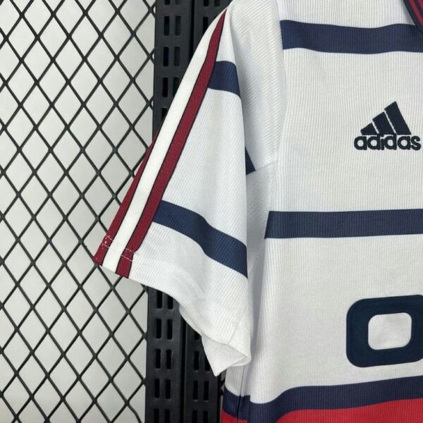 Bayern Munich 1998-00 Home Retro Jersey - Image 7