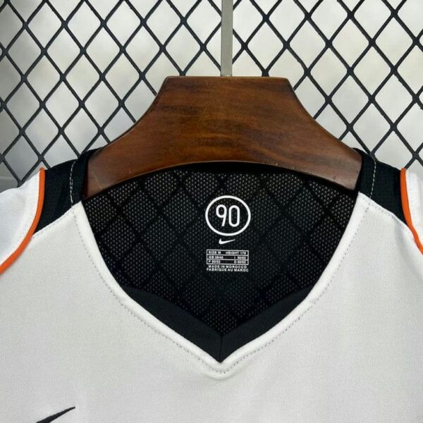 Valencia 2004-05 Home Retro Jersey - Image 7