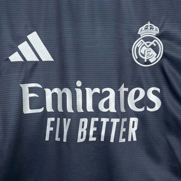 Real Madrid 2025-26 Away Long Sleeved Jersey Fan Version - Image 7