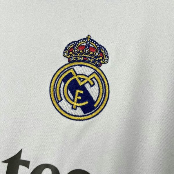 Real Madrid 2025-26 Home Long Sleeved Jersey Fan Version - Image 7
