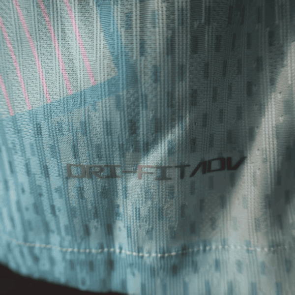 Barcelona 2025-26 Special Edition Jersey Player Version 10 - Image 6