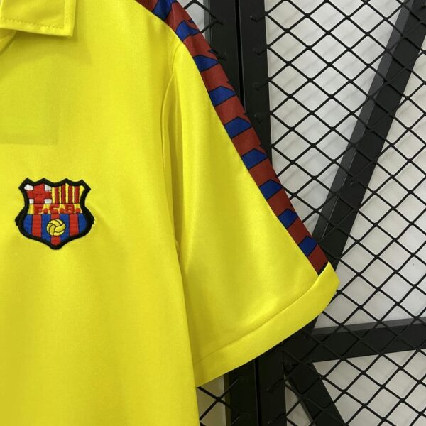 Barcelona 1982-84 Away Retro Jersey - Image 7