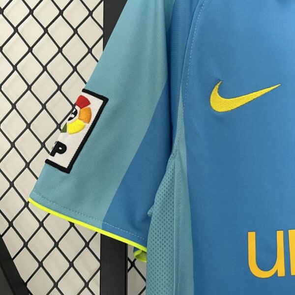 Barcelona 2007-08 Away Retro Jersey - Image 7