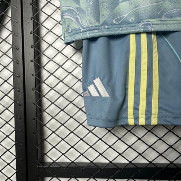 Juventus 2025-26 Away Kids Kit - Image 8